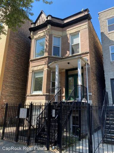 Main picture of 1436 N Maplewood Ave