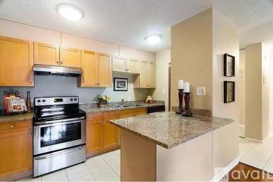Main picture of 2500 S York St Condos