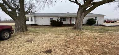 Main picture of 601 E Main St