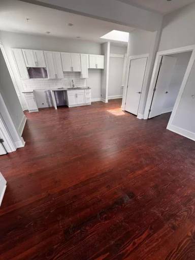 Main picture of 101 S Main St