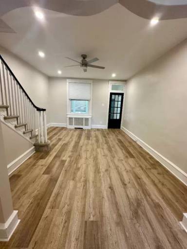 Main picture of 2750 E Pacific St