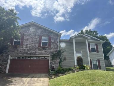 Main picture of 170 Whitehall Dr