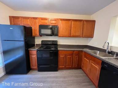 Main picture of Harbour Crest Condominium