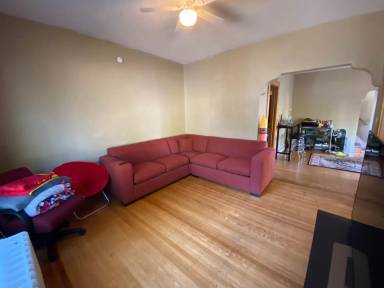 Main picture of 728 6th St SE