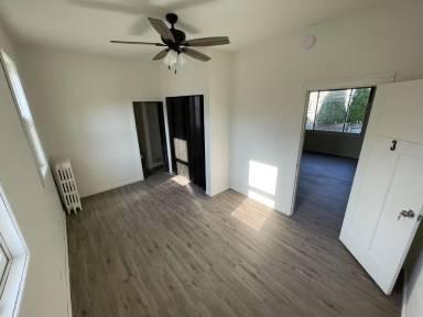 Main picture of 807 Wood St