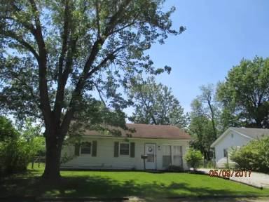 Main picture of 808 E 5th St