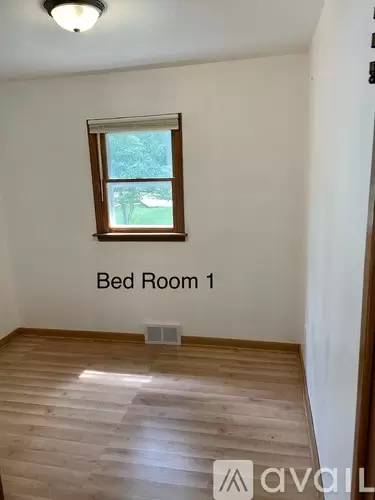 Main picture of 2615 Seymour Rd
