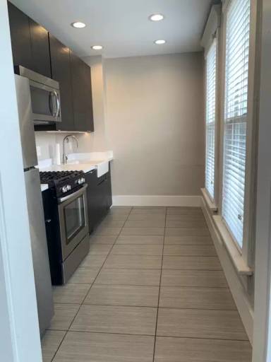 Main picture of 259 W 4th Ave