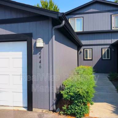 Main picture of 2458 SW 23rd St