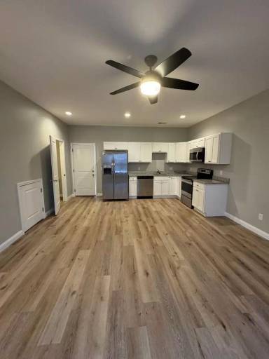 Main picture of 5015 Devils Glen Rd