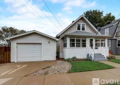 Main picture of 161 Dixon St