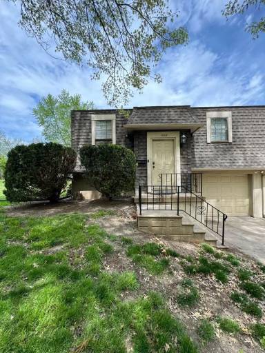 Main picture of 1108 E South Ave