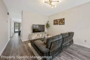 Main picture of 2605 Camellia Dr