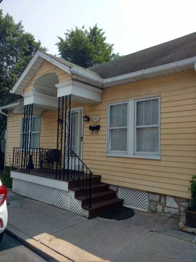 Main picture of 11 E Germain St