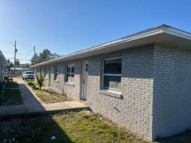 Main picture of 1724 2nd St NW