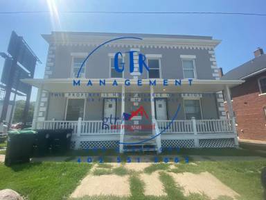 Main picture of 120 N 30th St