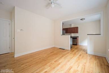 Main picture of 3823 N Fremont St