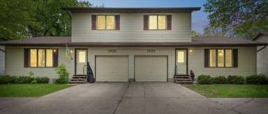 Main picture of 1028 S Lincoln Rd