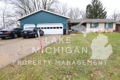 Main picture of 4833 Stauffer Ave SE