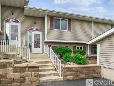 Main picture of 3252 Dodd Ln