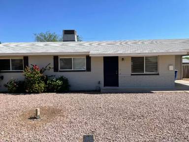 Main picture of 1135 W 9th St