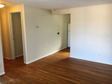Main picture of 712 Riverview Dr