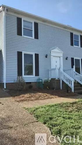 Main picture of 5140 Village Trce