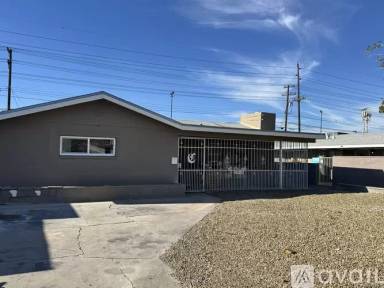 Main picture of 2241 Carroll St