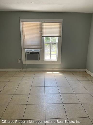 Main picture of 210 Madison Ave