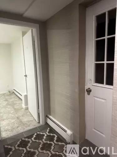 Main picture of 222 Gainsborg Ave E