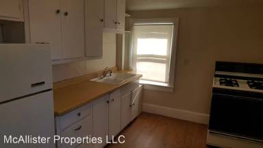 Main picture of 215 N Roosevelt St