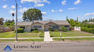 Main picture of 10511 Canby Ave