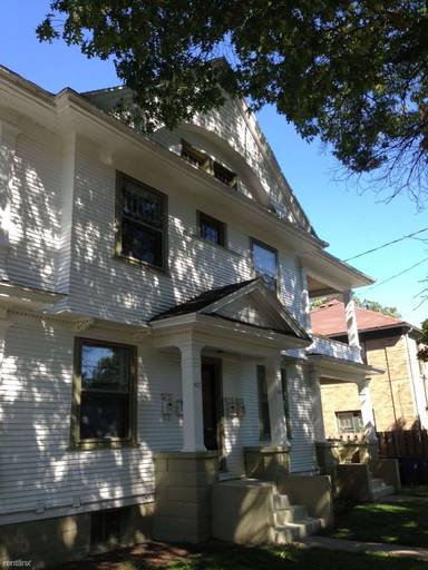Main picture of 405 Lyon St NE