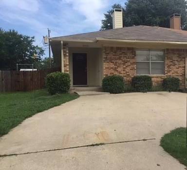 Main picture of 8920 Marilyn Dr
