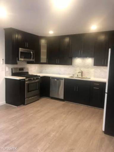 Main picture of 217 42nd St