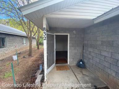 Main picture of 832 E 32nd St