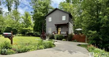 Main picture of 186 Moody Ave
