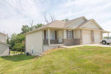 Main picture of 3309 Dove Dr