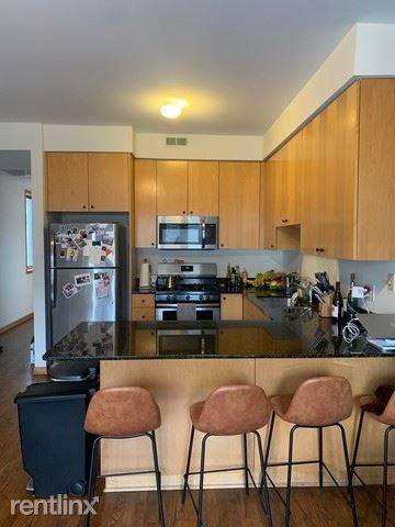 Main picture of 1445 N Wieland St