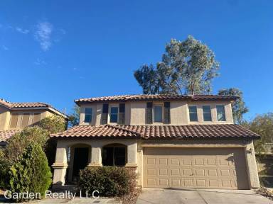 Main picture of 5868 Baroque Gold Ct