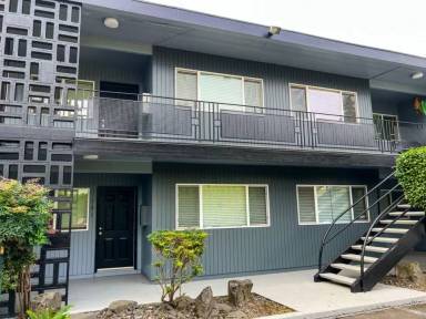 Main picture of 5950 SW Hall Blvd
