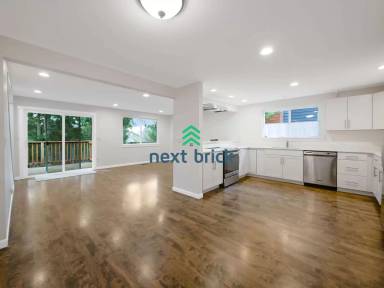 Main picture of 13709 115th Ave NE
