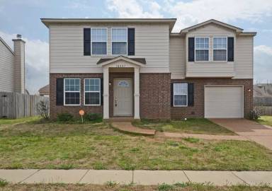 Main picture of 10007 Branley Oak Dr