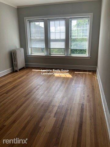 Main picture of 730 Reba Pl