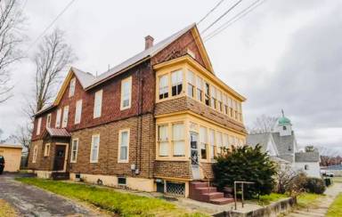 Main picture of 28 Pulaski St
