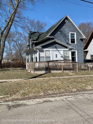 Main picture of 110 Ridgeway St