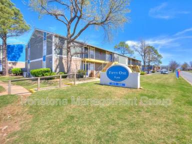 Main picture of 4657 S Darlington Ave