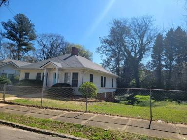 Main picture of 251 Archer St
