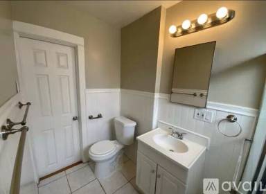 Main picture of 1703 S Ridgeley Dr