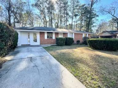 Main picture of 320 Chatham Villa Dr